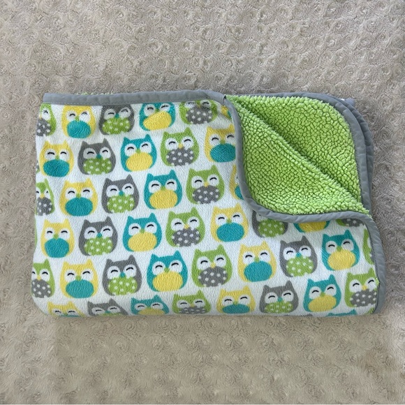 Carter's Blue Green Yellow Owls Baby Blanket Sherpa Gray White Polka Dots Lovey - Picture 1 of 8